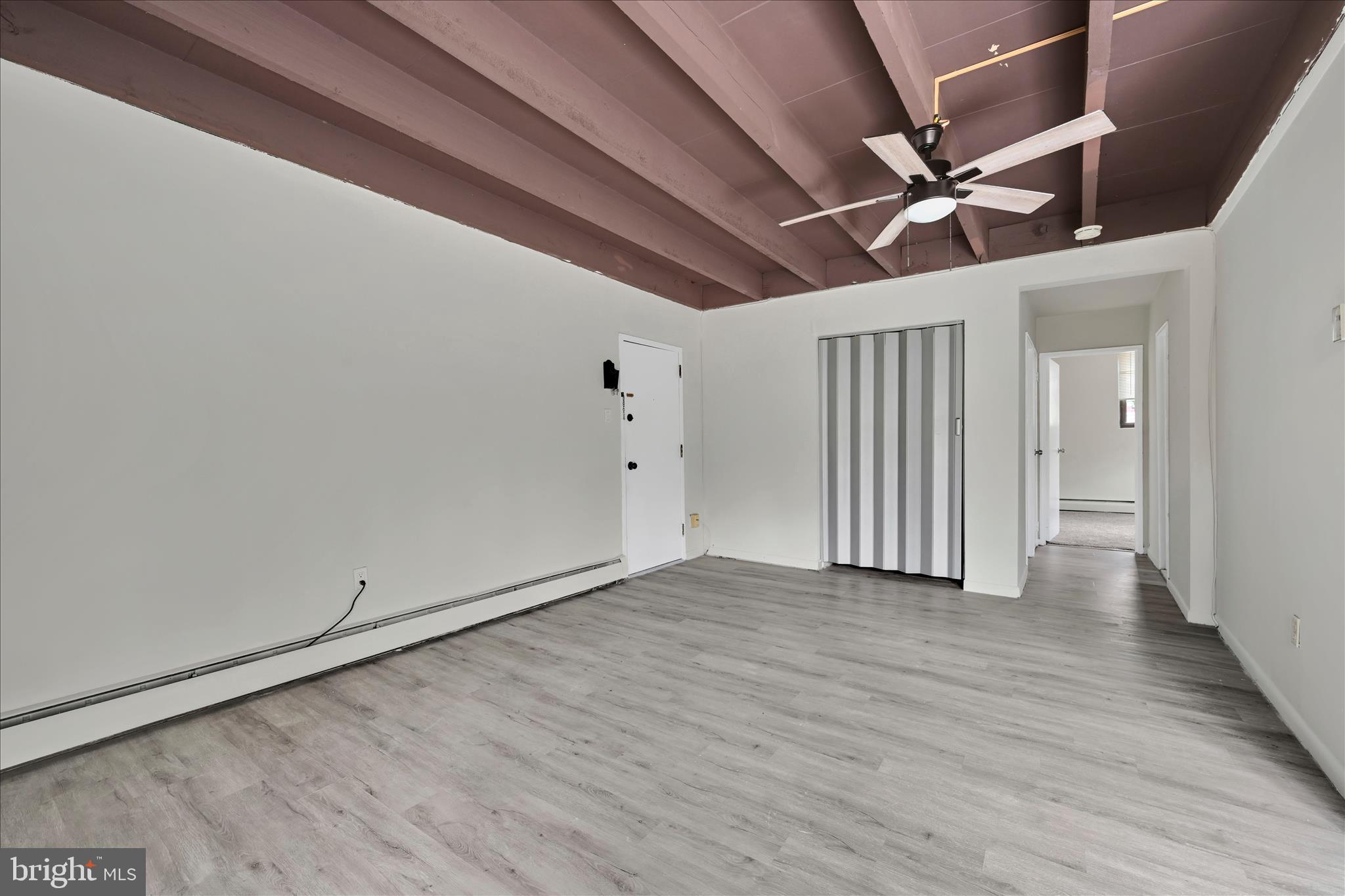 100 E GLENOLDEN AVENUE P12