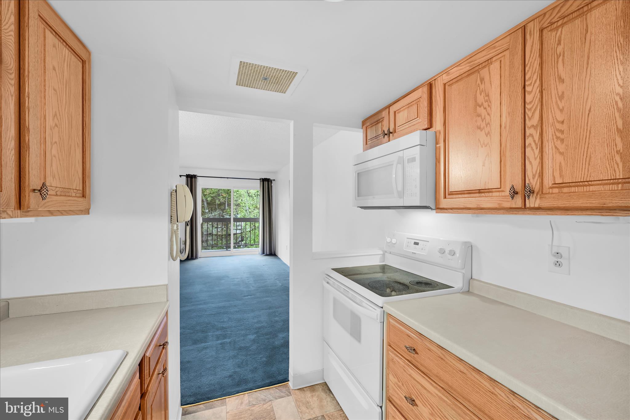 800 AVONDALE ROAD 6P