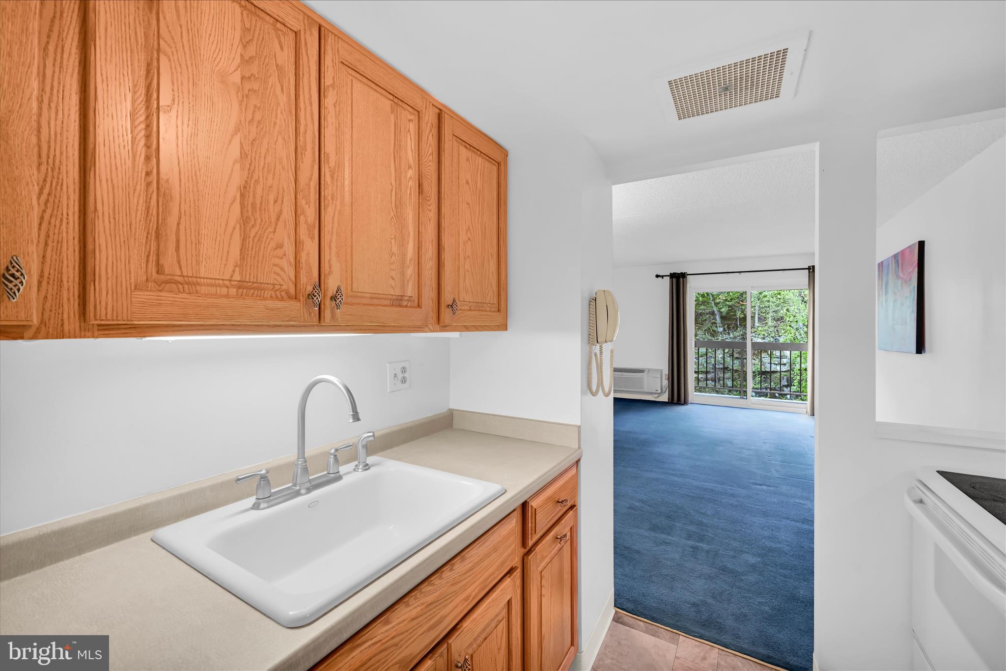 800 AVONDALE ROAD 6P