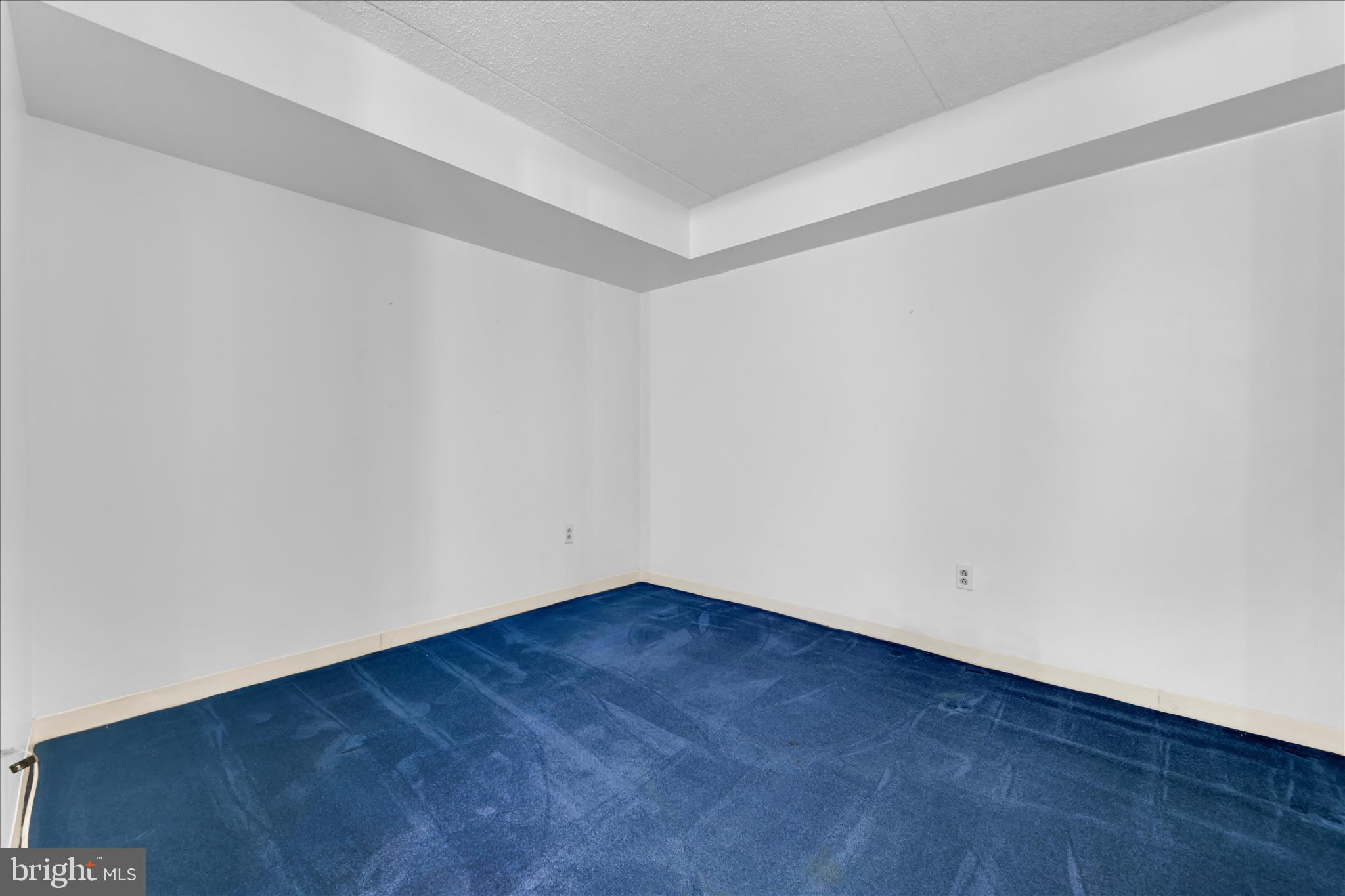 800 AVONDALE ROAD 6P