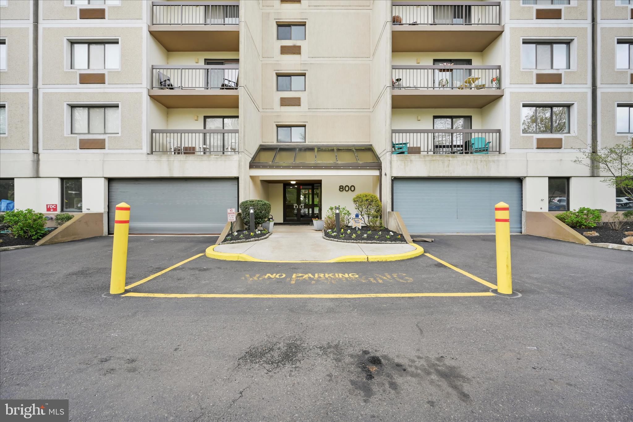 800 AVONDALE ROAD 6P