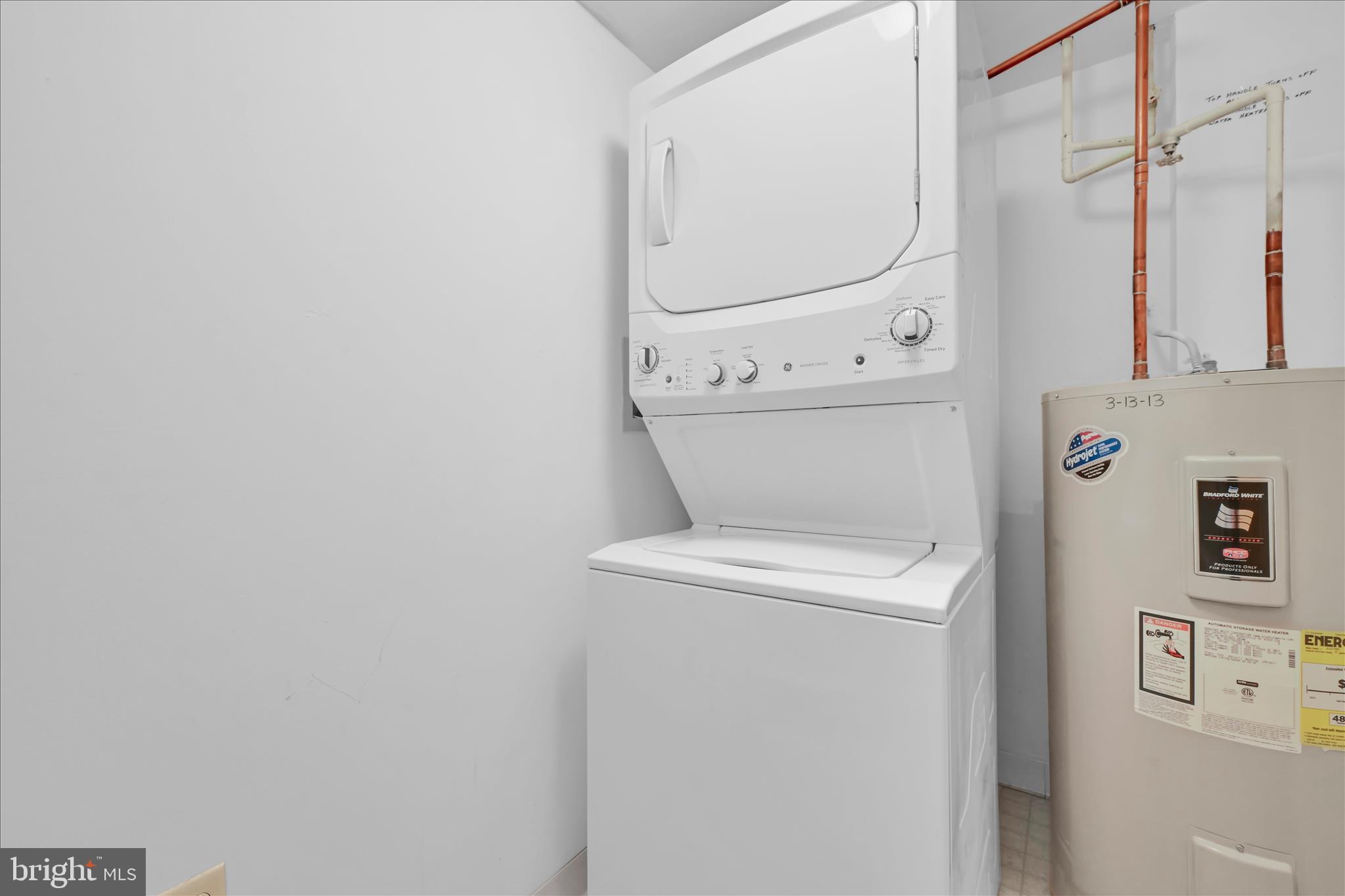 800 AVONDALE ROAD 6P