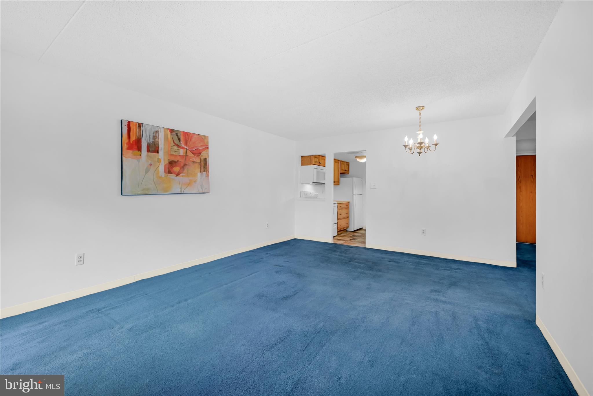 800 AVONDALE ROAD 6P