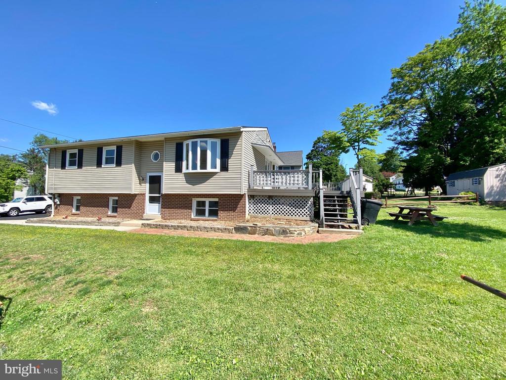227 ELM AVENUE