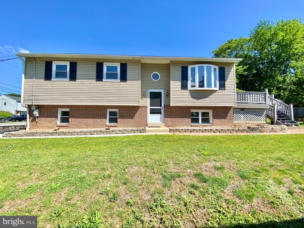227 ELM AVENUE