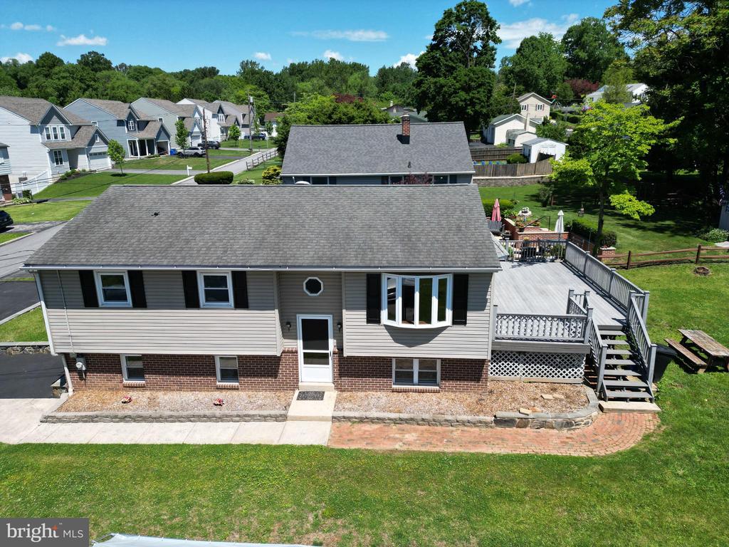 227 ELM AVENUE