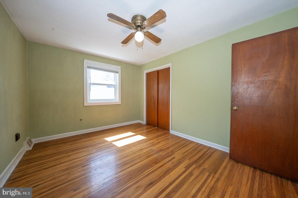 437 RITTENHOUSE CIRCLE