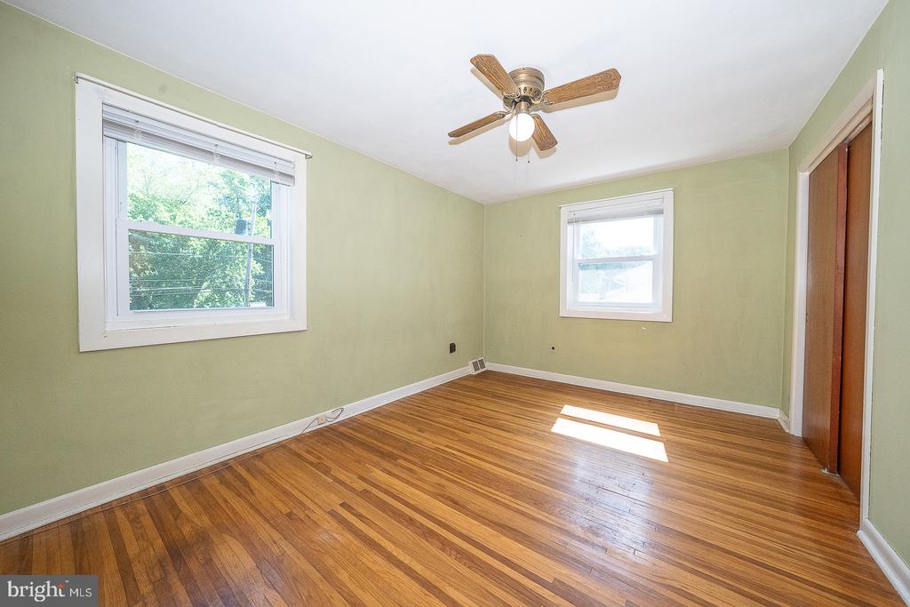 437 RITTENHOUSE CIRCLE