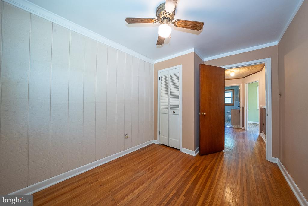 437 RITTENHOUSE CIRCLE