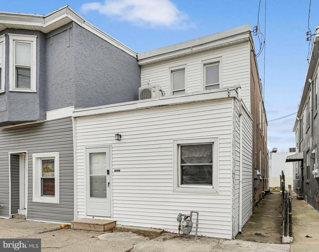 402 MARKET STREET