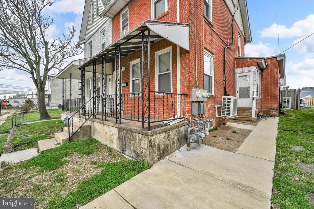 6 W 6TH STREET