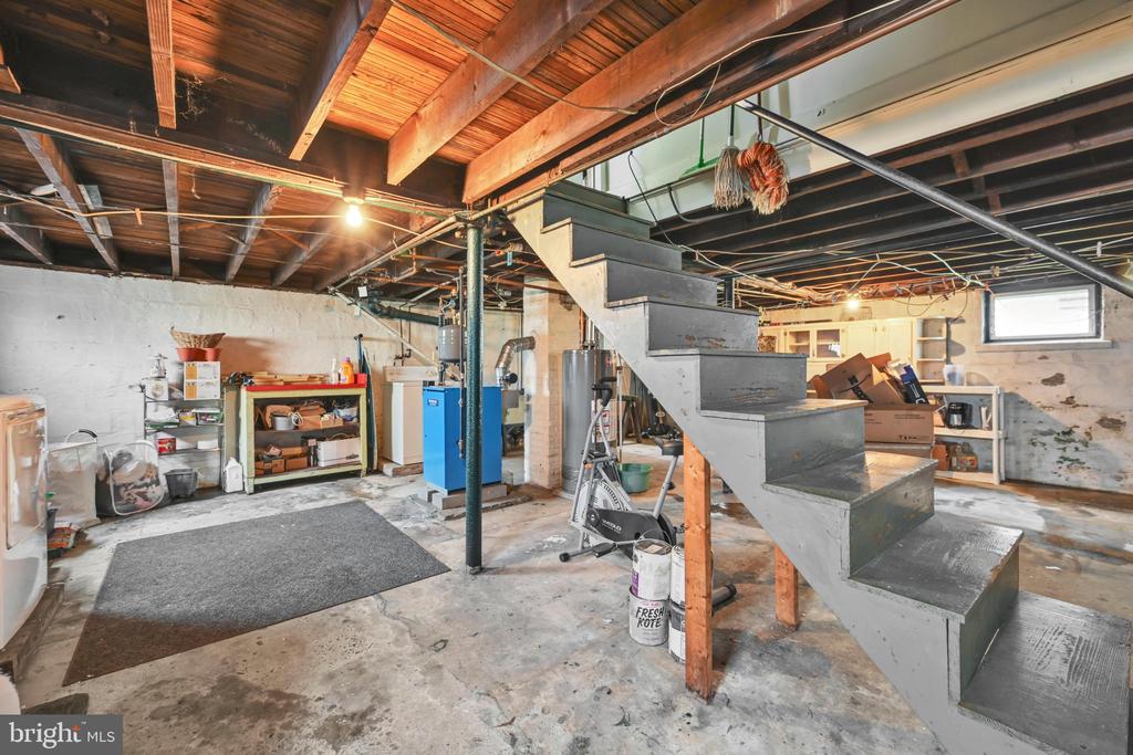 1212 ANDERSON AVENUE