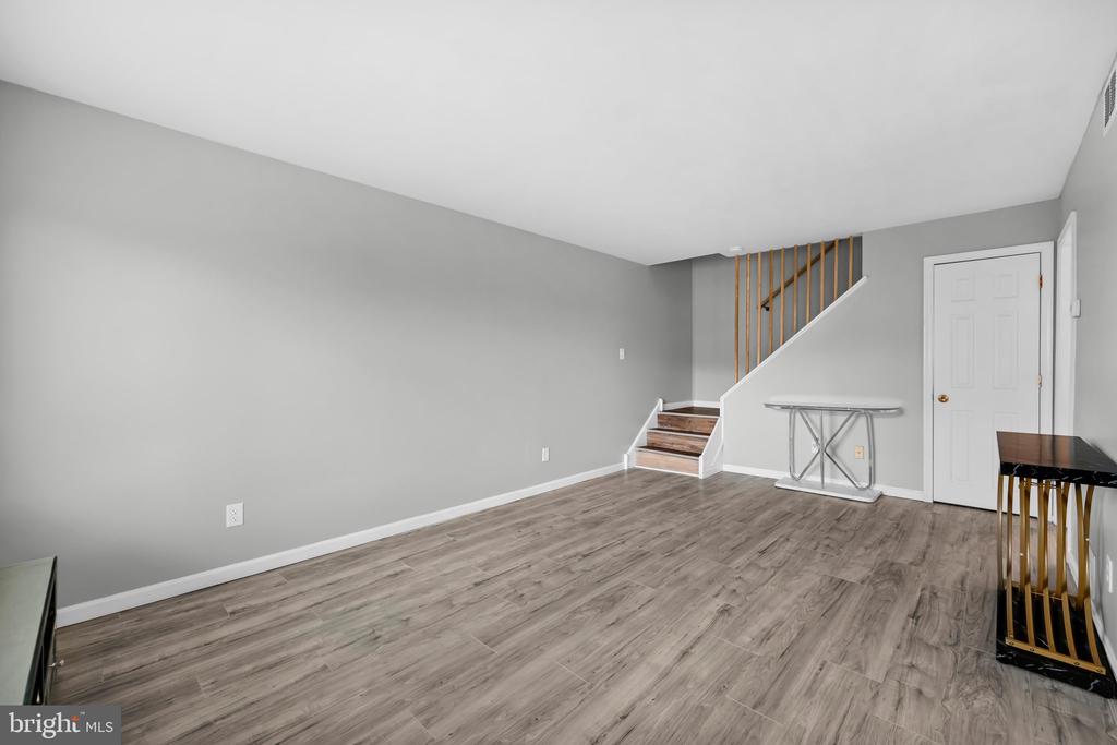 5200 HILLTOP DRIVE Unit: 75