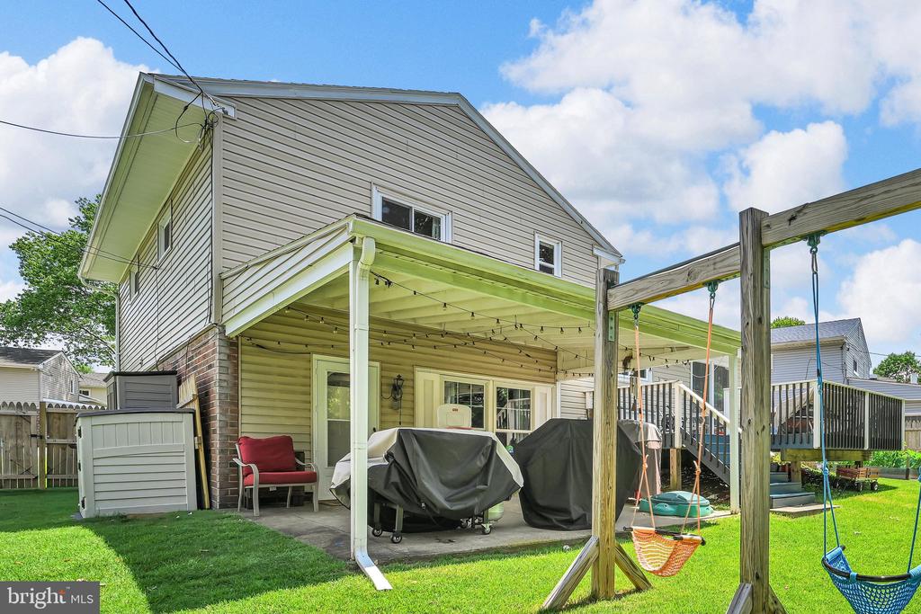 1605 ROSE GLEN ROAD