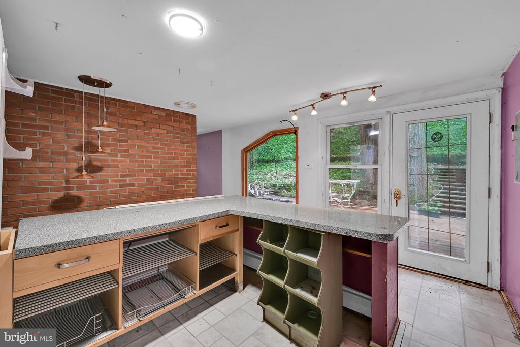 9 WOODED LANE