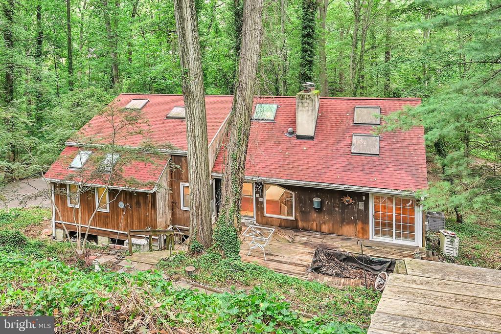 9 WOODED LANE