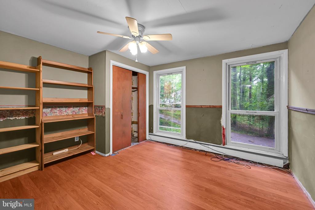 9 WOODED LANE