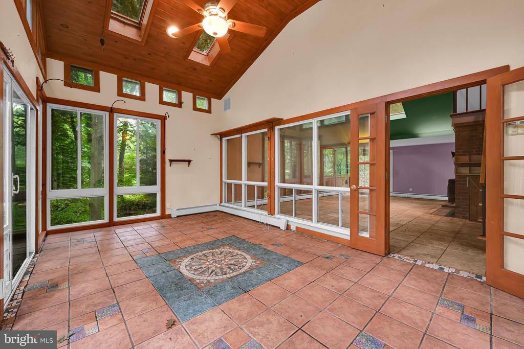 9 WOODED LANE