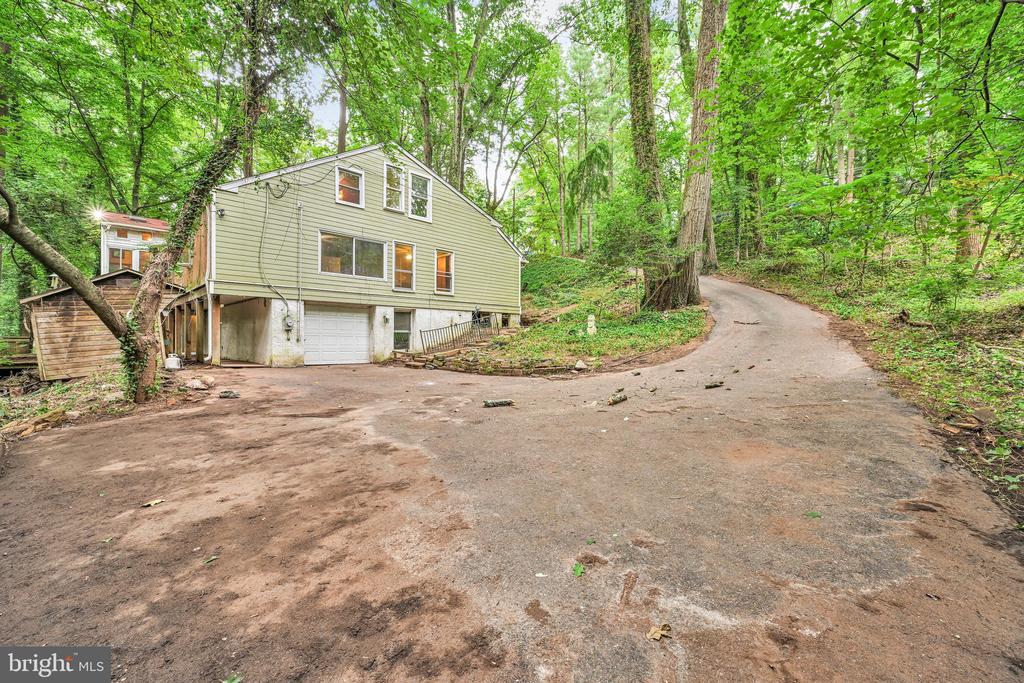 9 WOODED LANE
