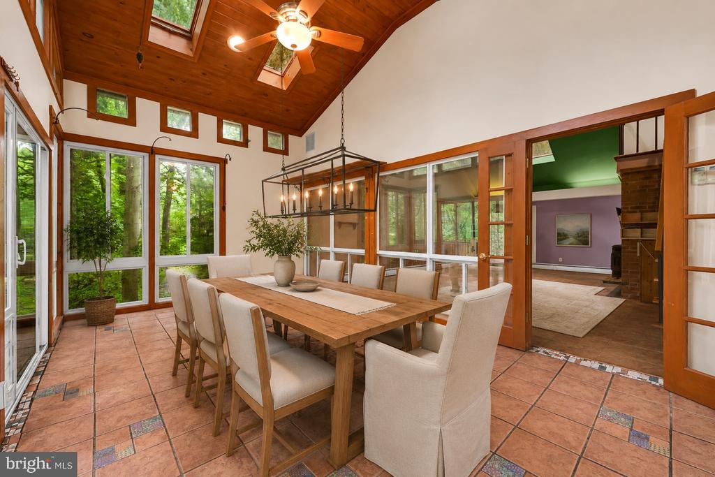 9 WOODED LANE