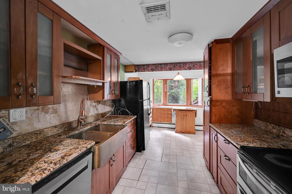 9 WOODED LANE
