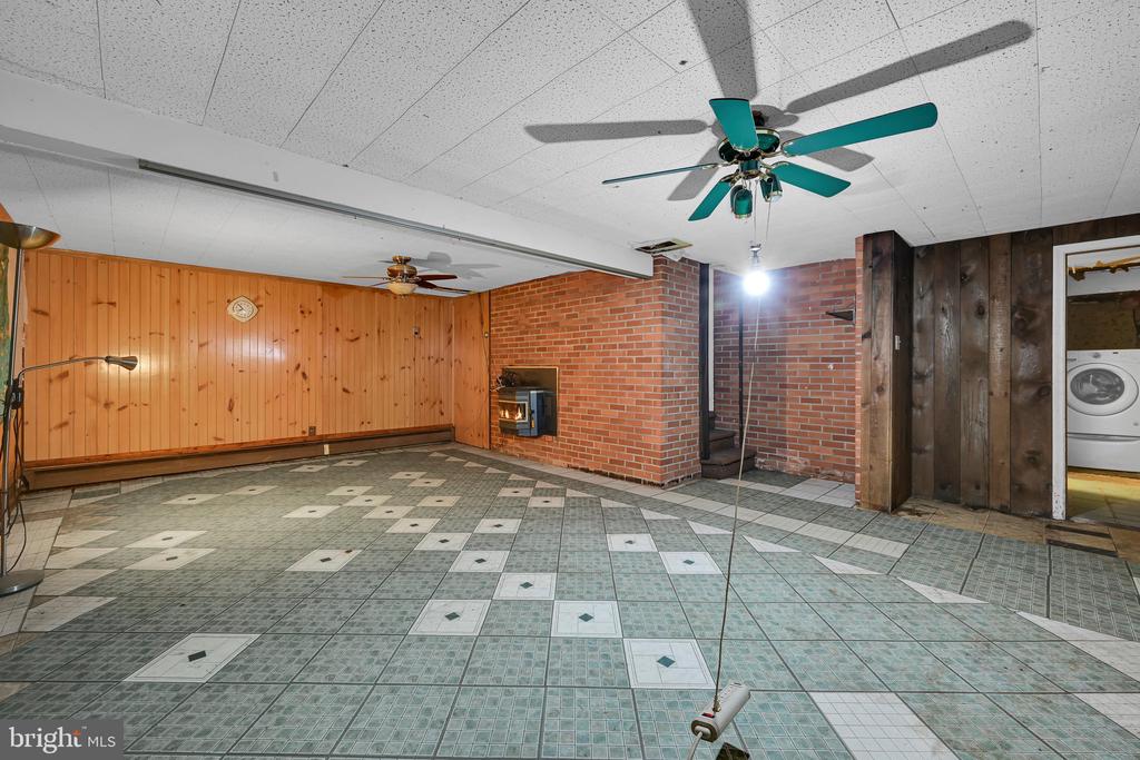 9 WOODED LANE