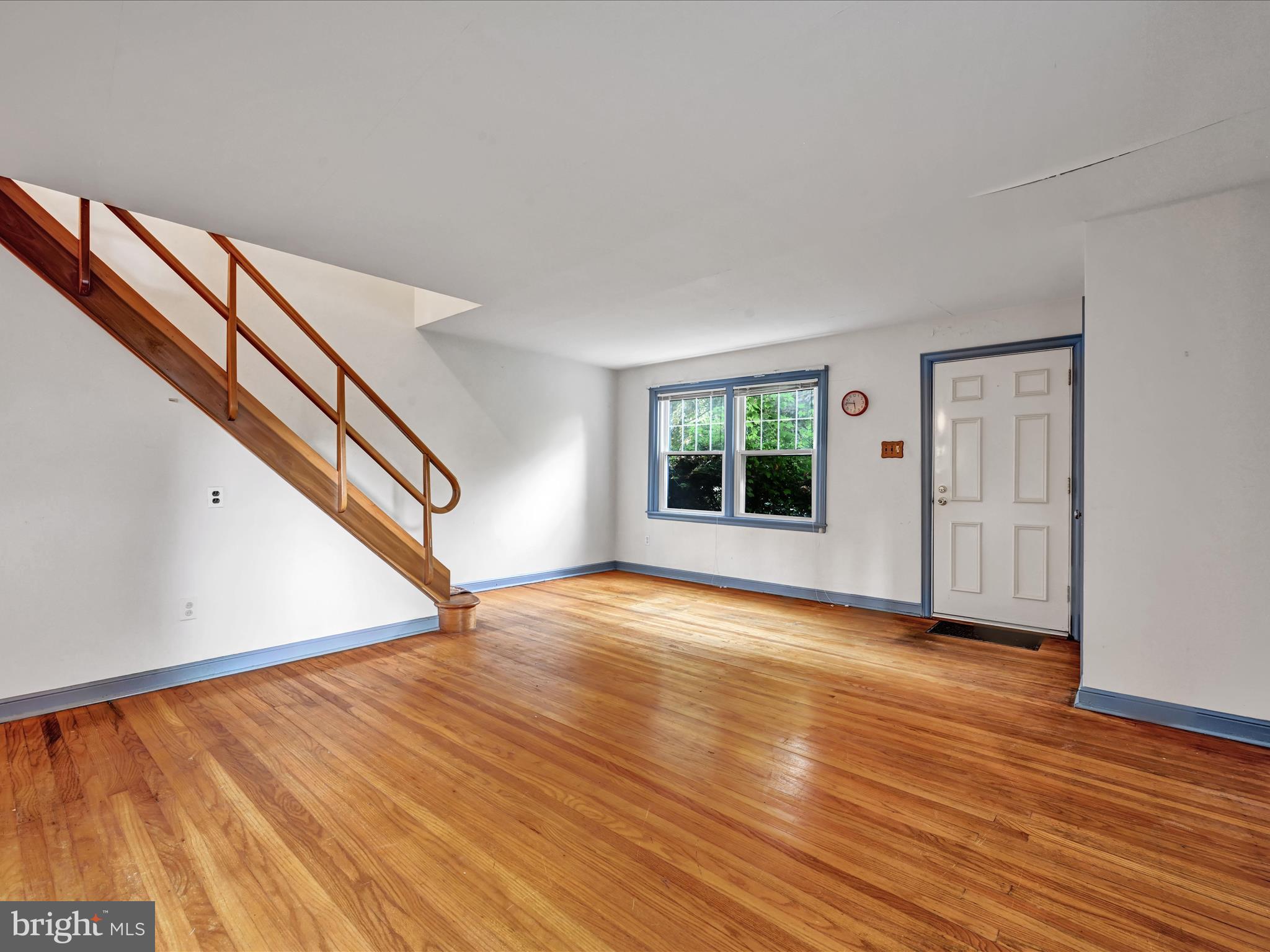 409 Country Ln