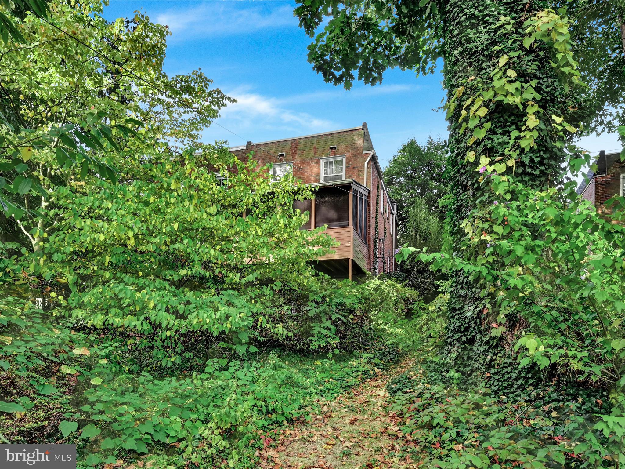 409 Country Ln