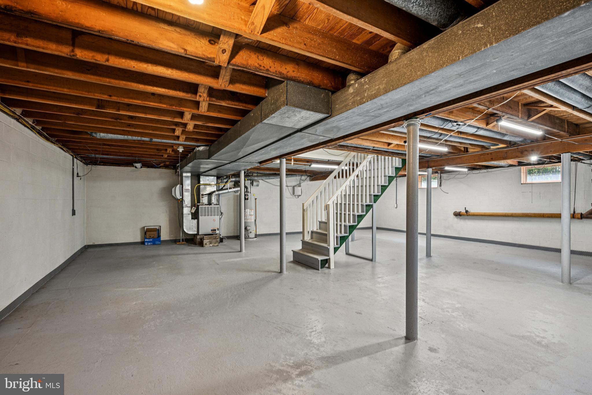 1655 JARRETTOWN ROAD