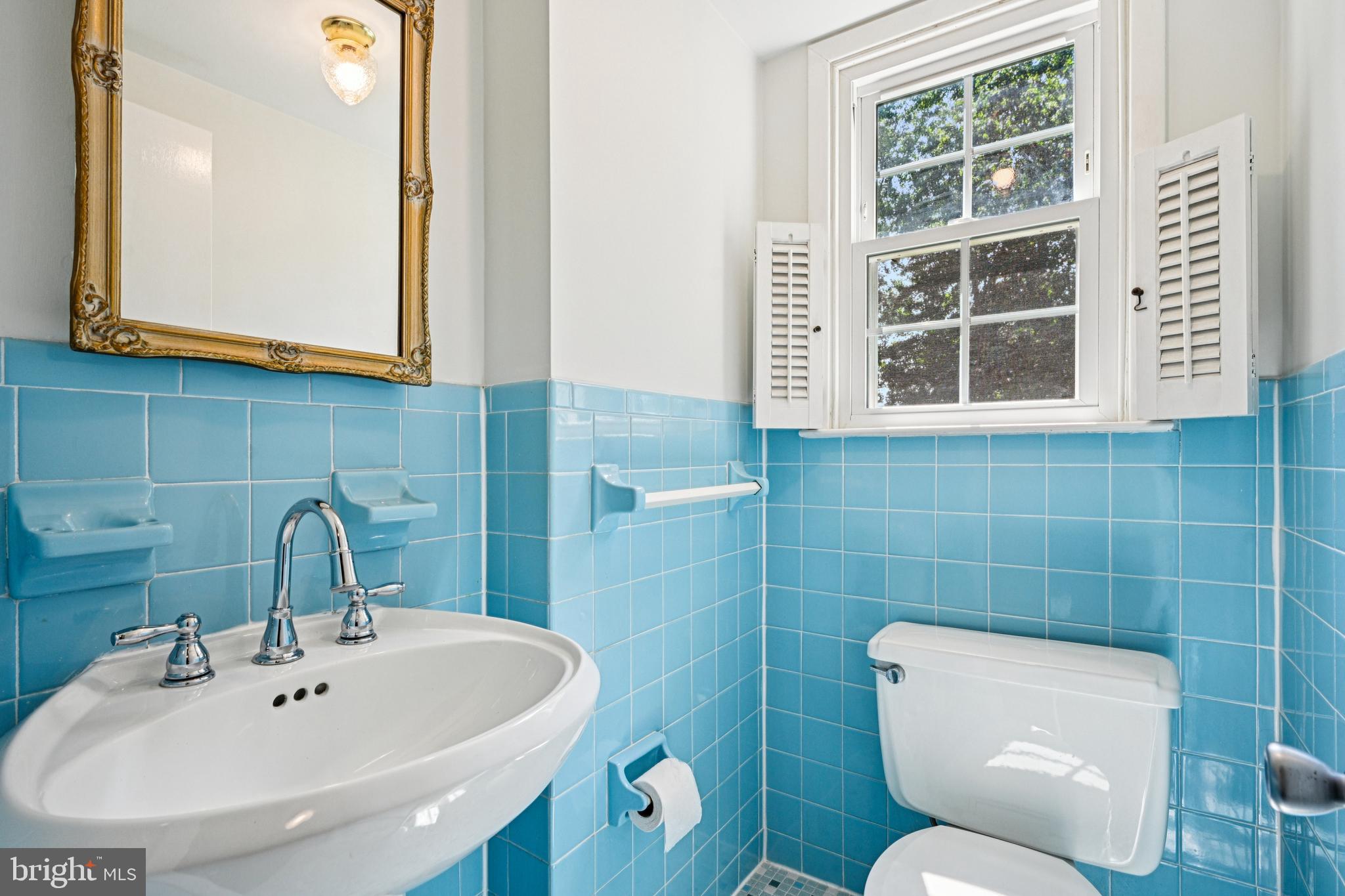 1655 JARRETTOWN ROAD