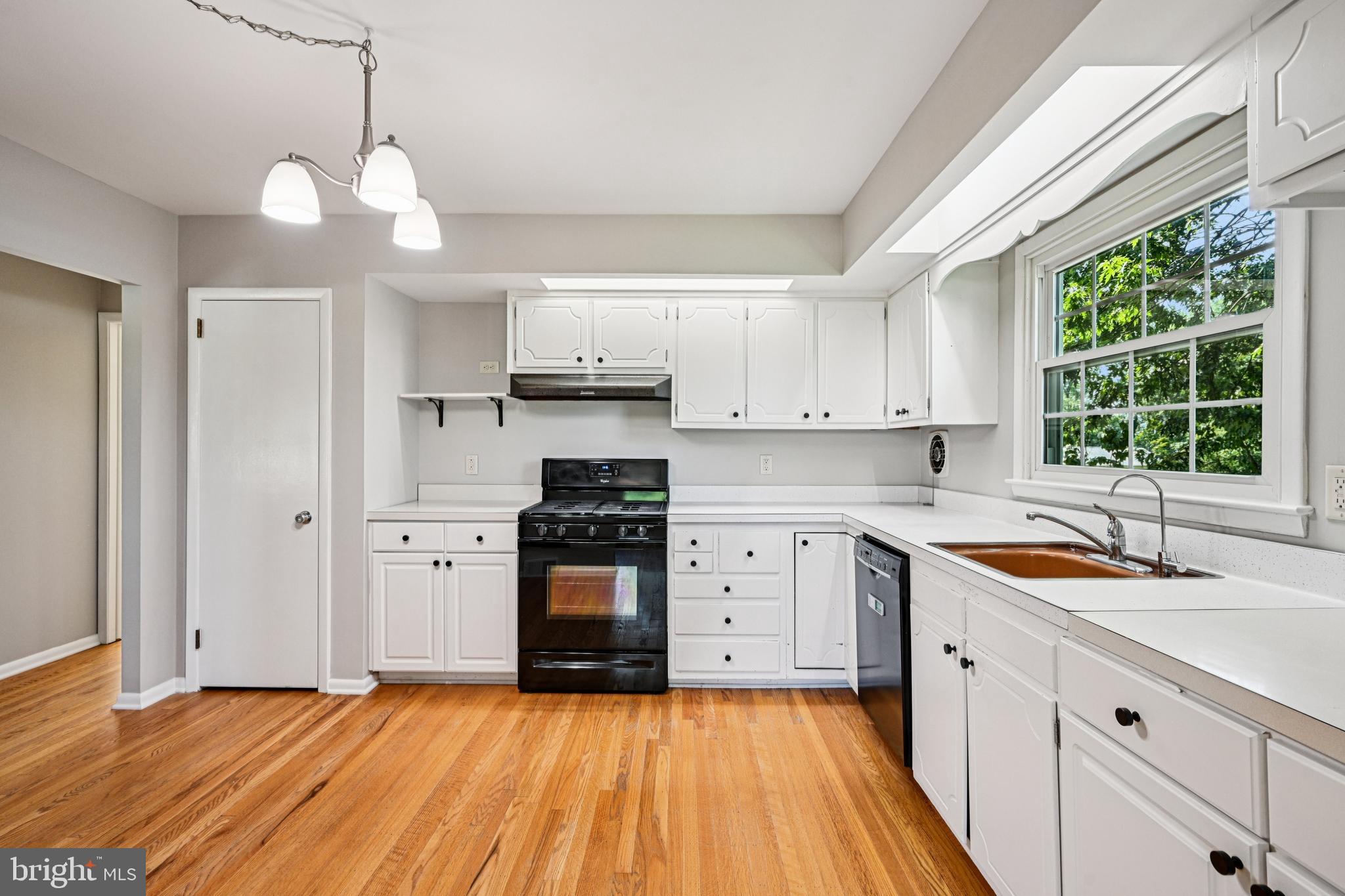 1655 JARRETTOWN ROAD