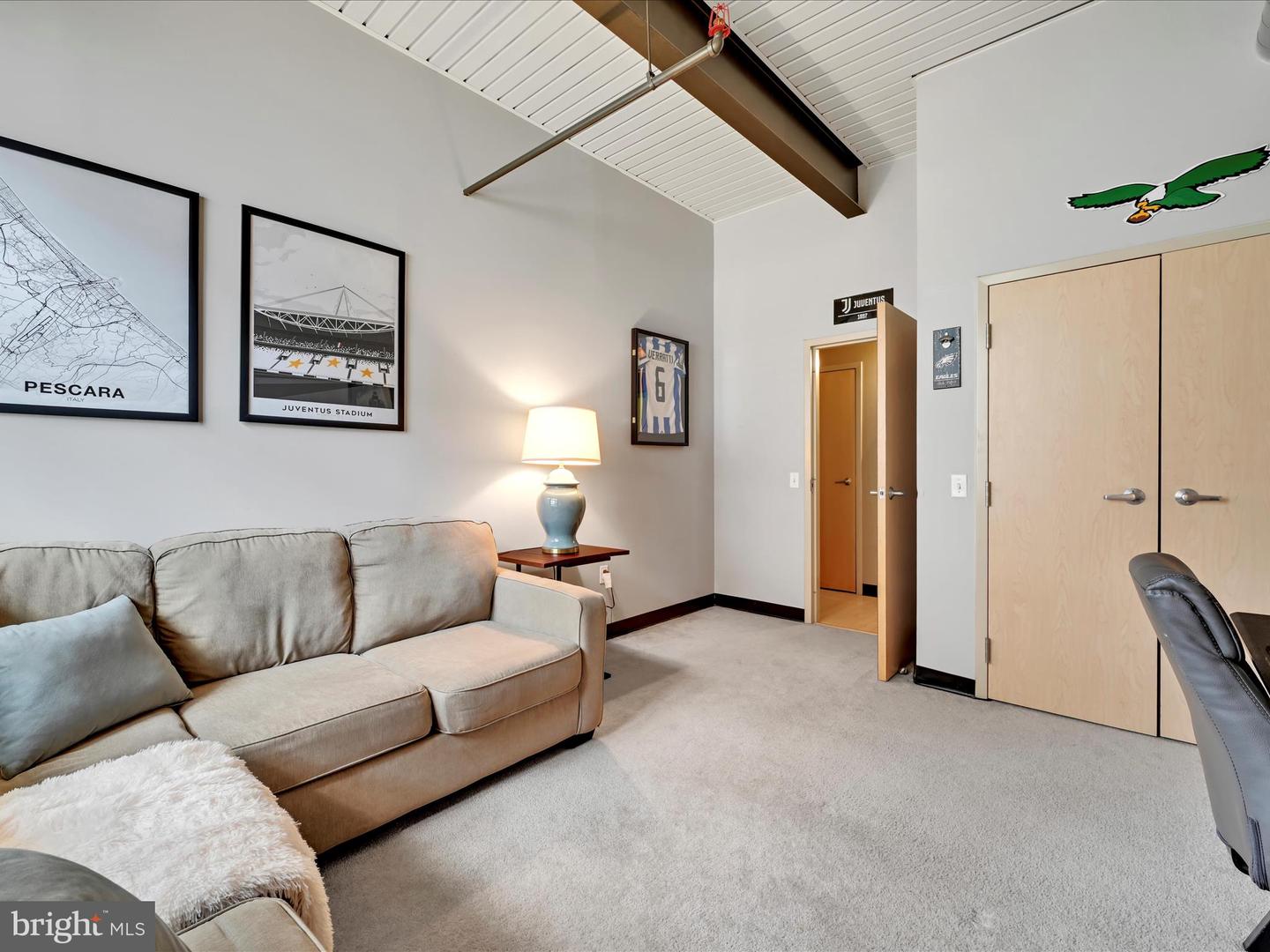 75 Maple St #104