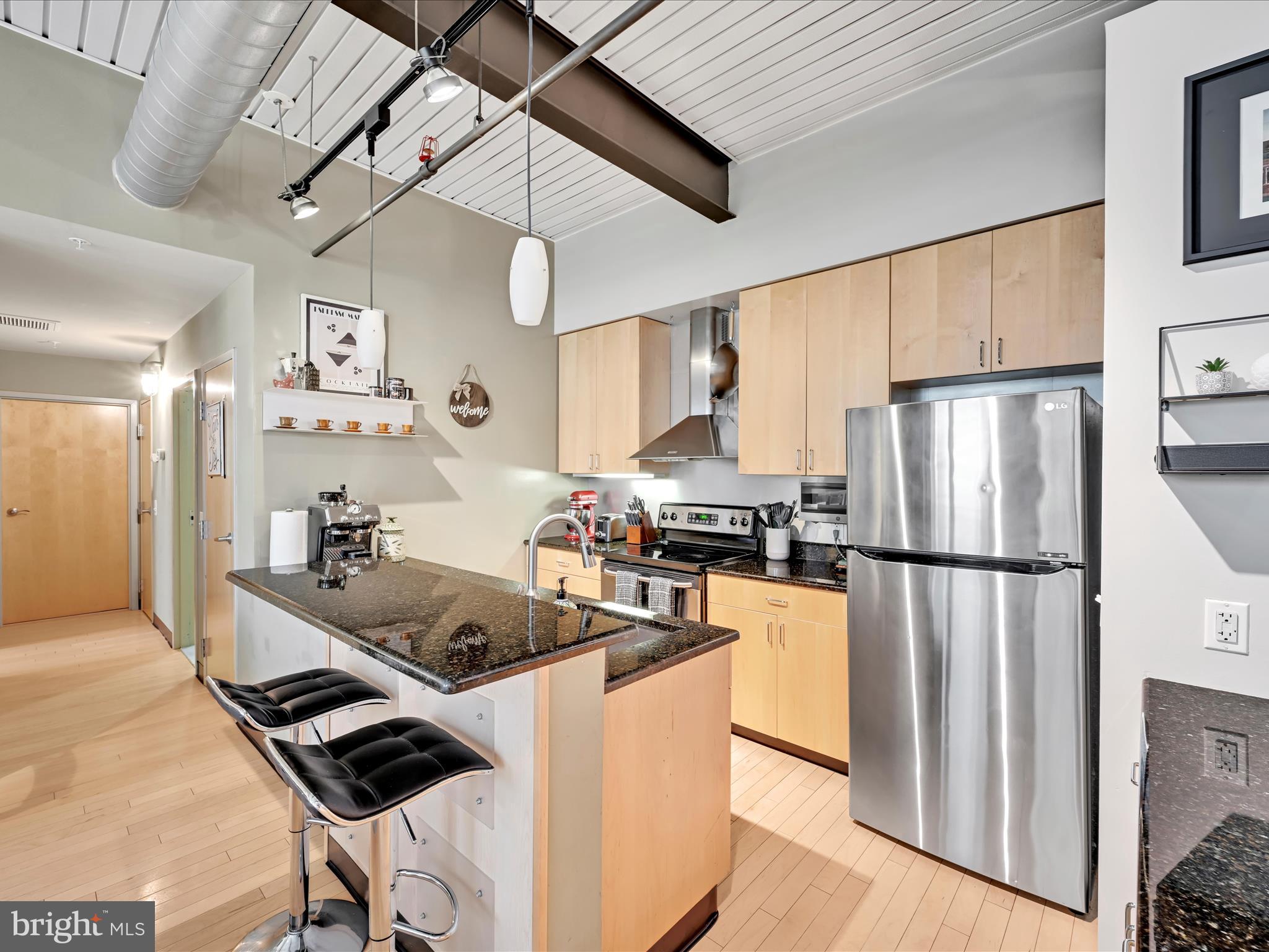 75 Maple St #104