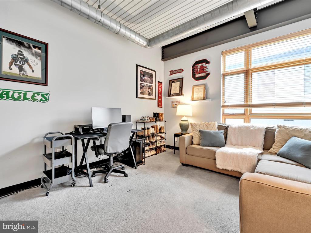 75 Maple St #104