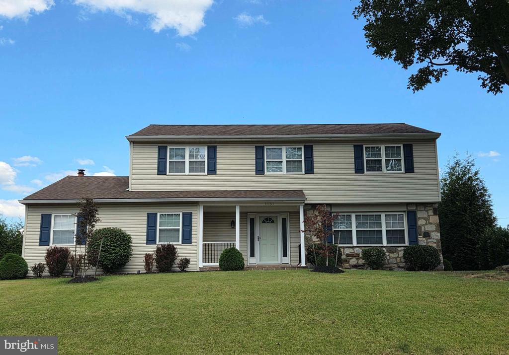 1131 WALNUT LANE