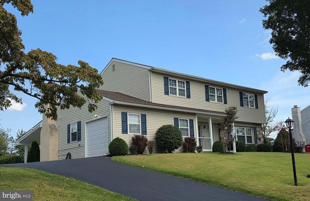 1131 WALNUT LANE