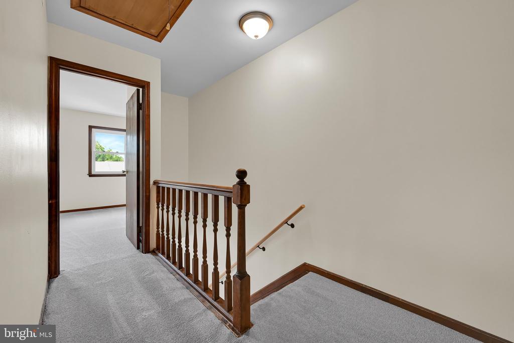 4169 RITTENHOUSE LANE