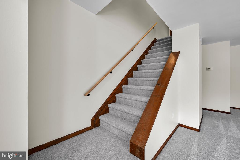 4169 RITTENHOUSE LANE