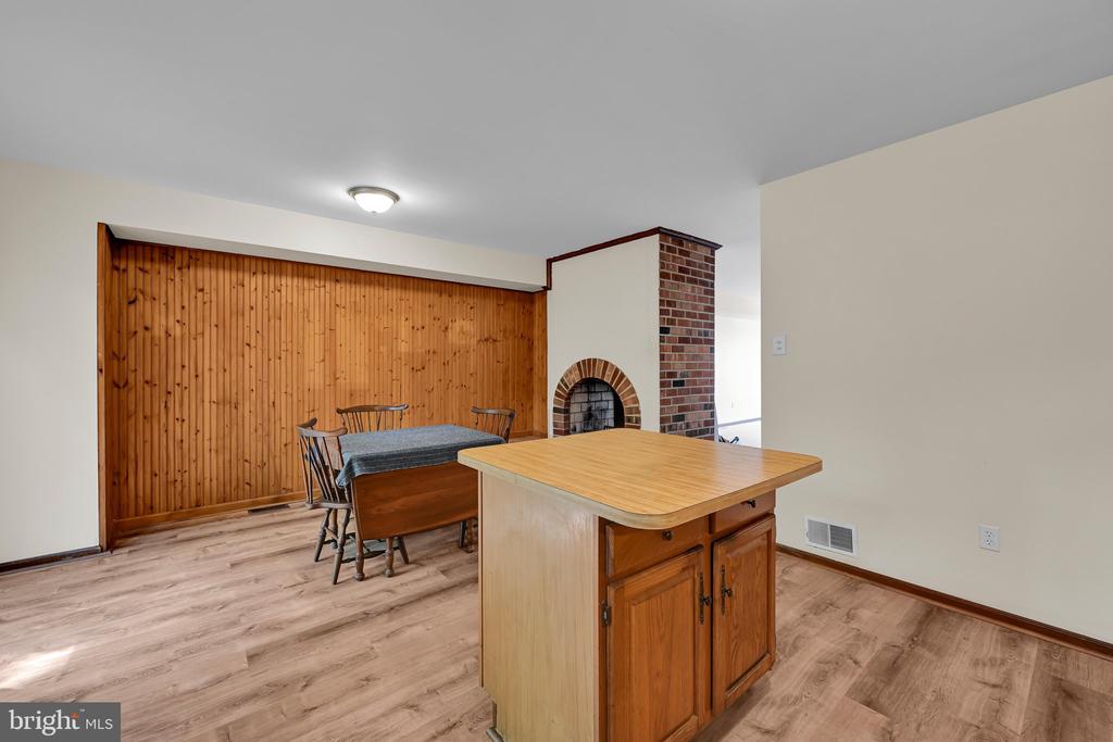 4169 RITTENHOUSE LANE