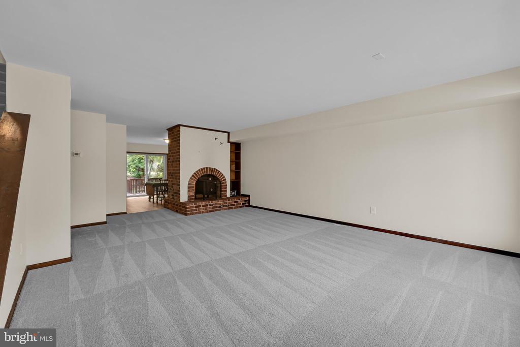 4169 RITTENHOUSE LANE