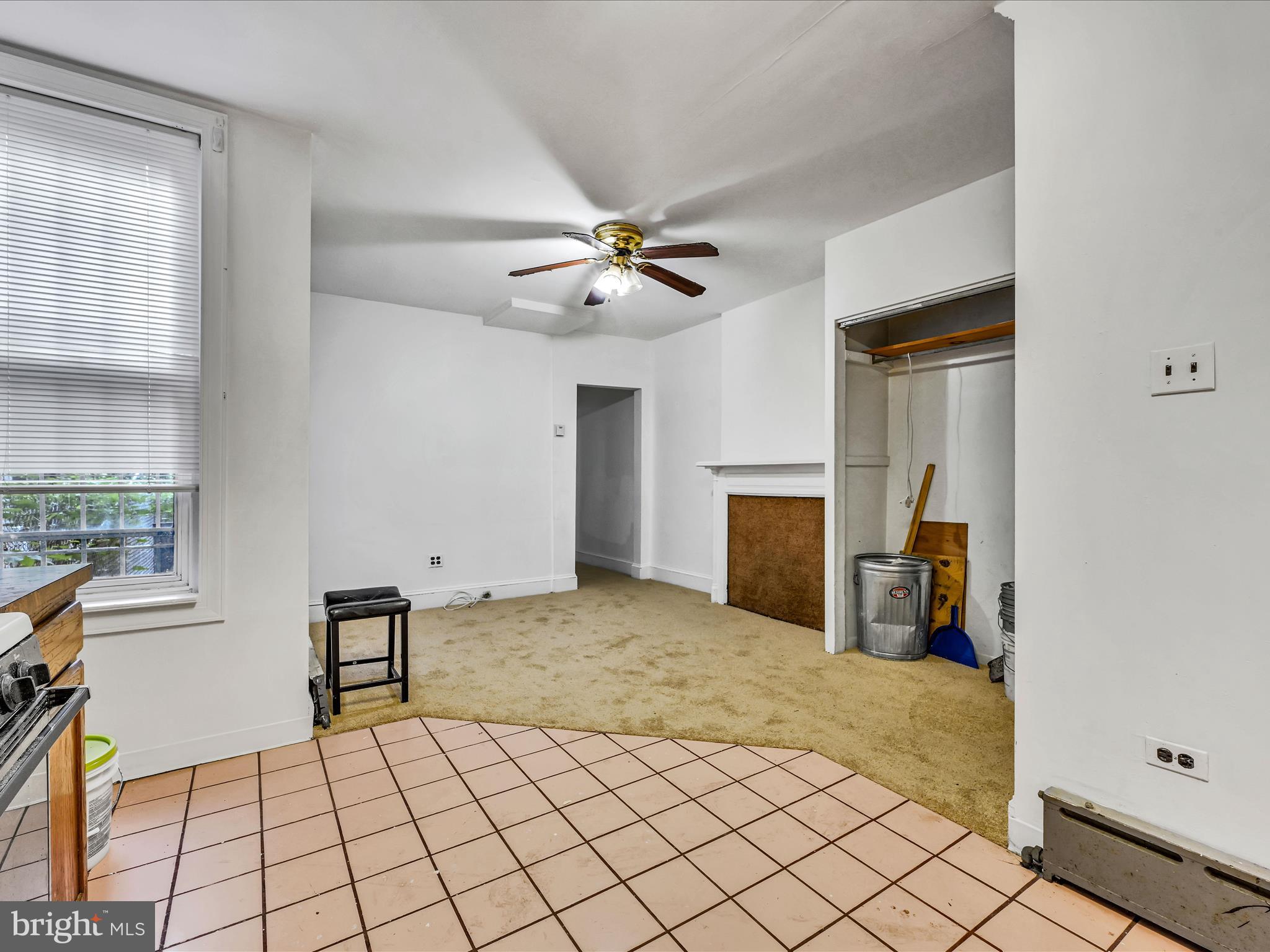 262 W Apsley St