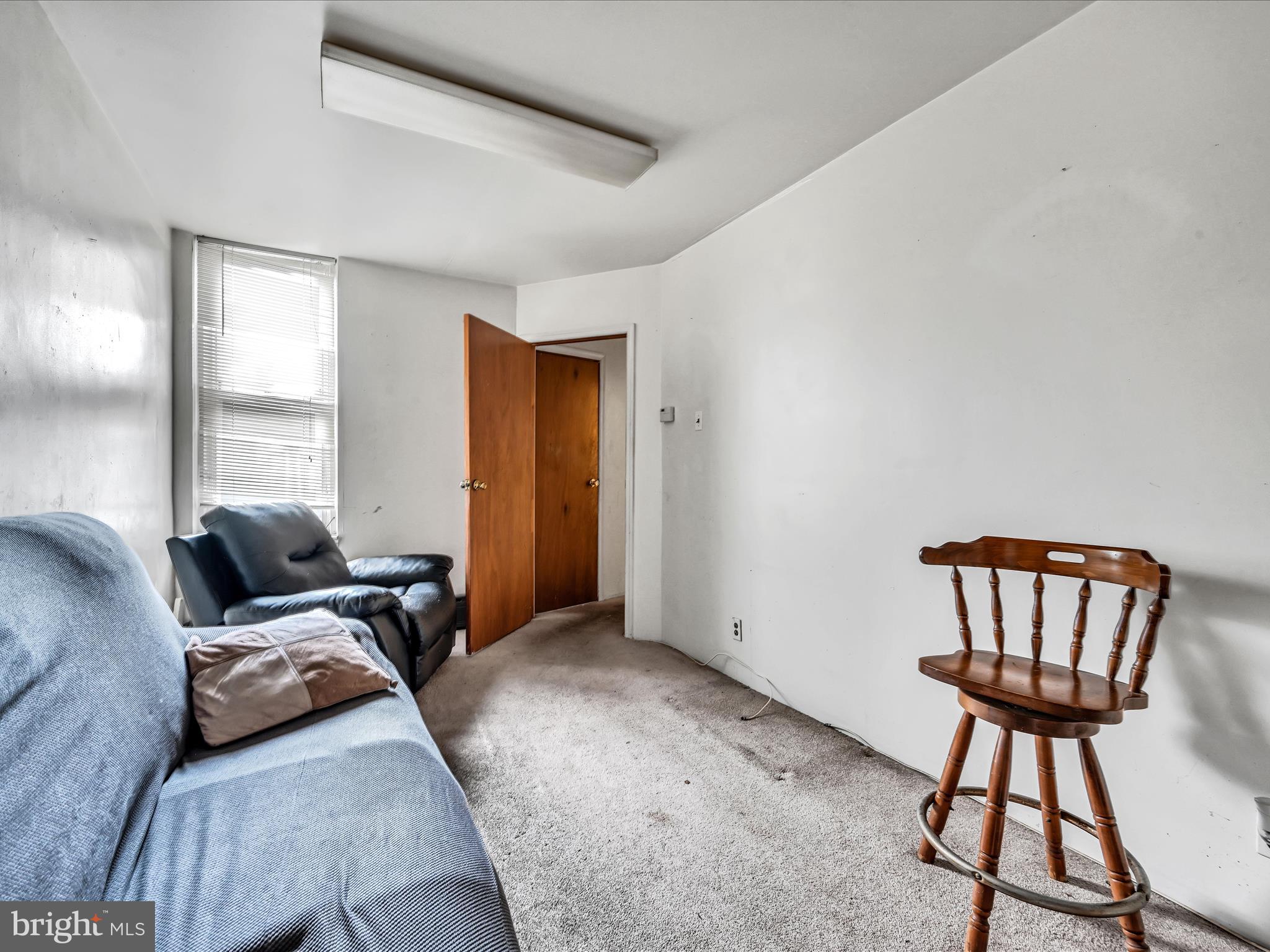 262 W Apsley St