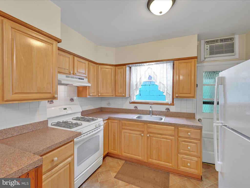 2647 S 10TH STREET