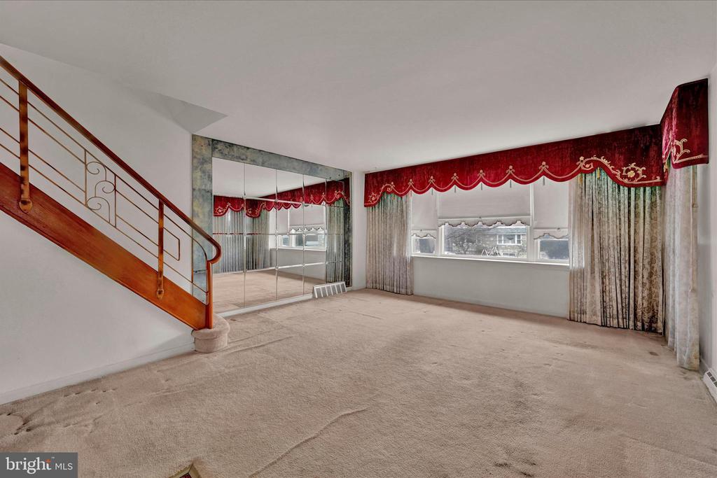 1826 FOX CHASE ROAD