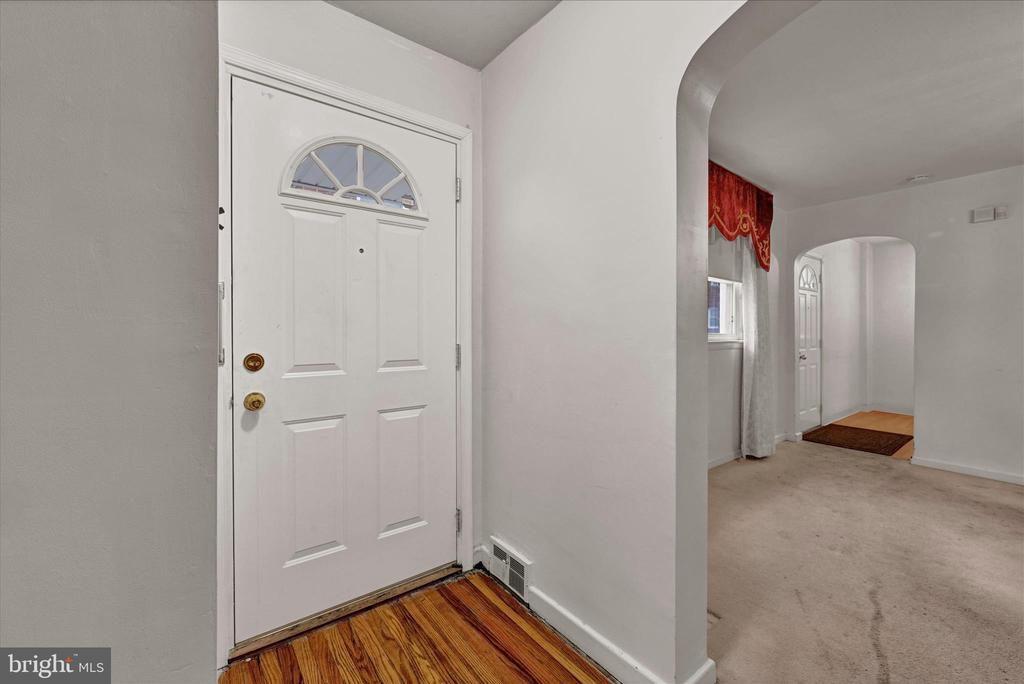 1826 FOX CHASE ROAD