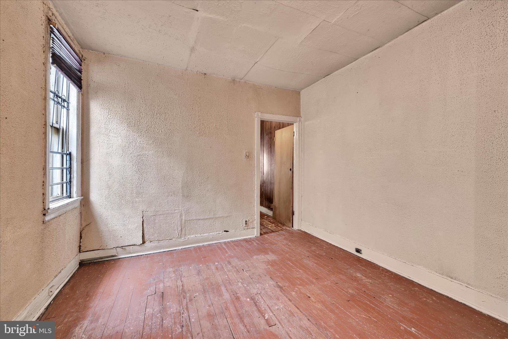 5714 HADFIELD STREET