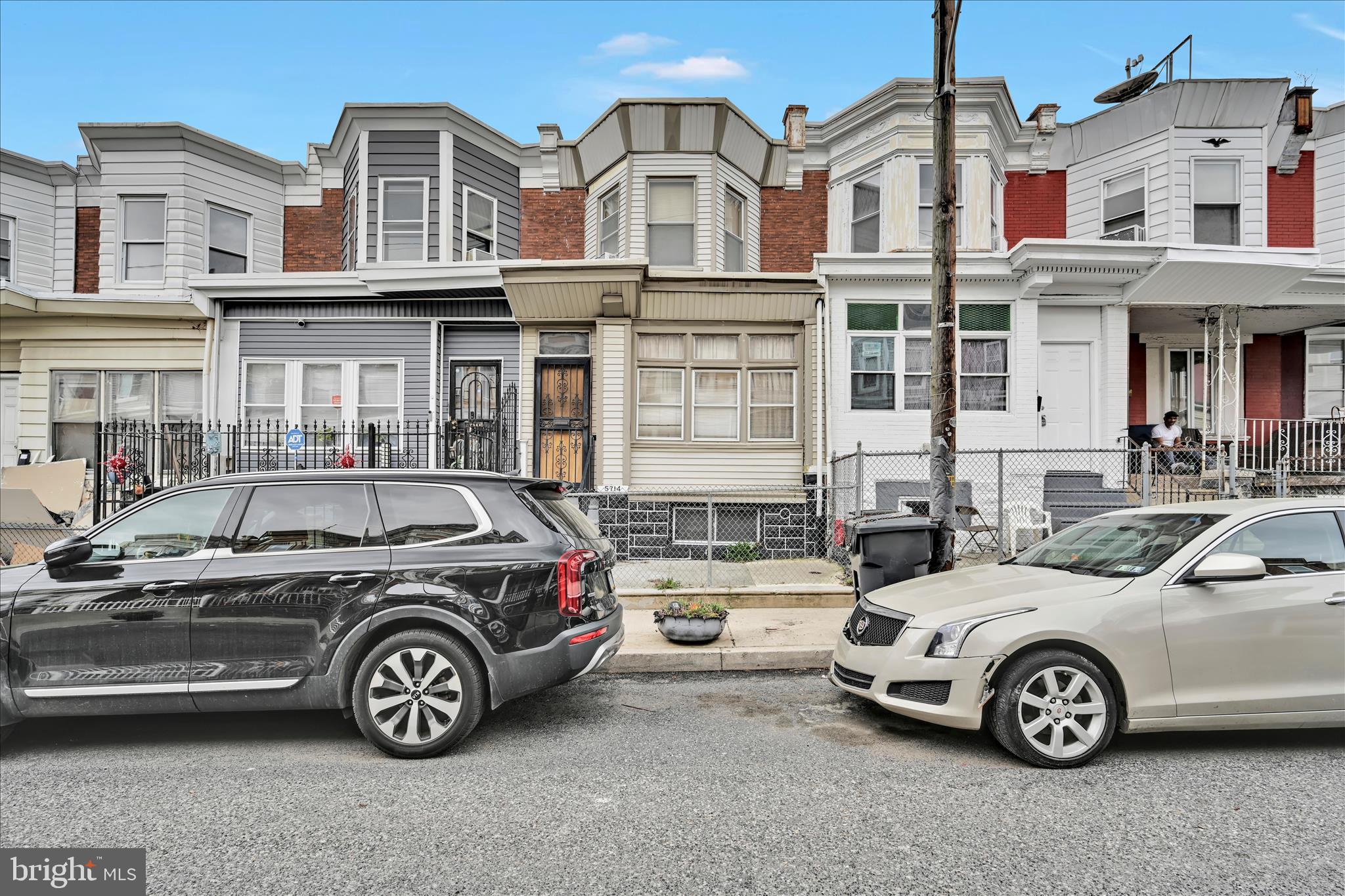 5714 HADFIELD STREET