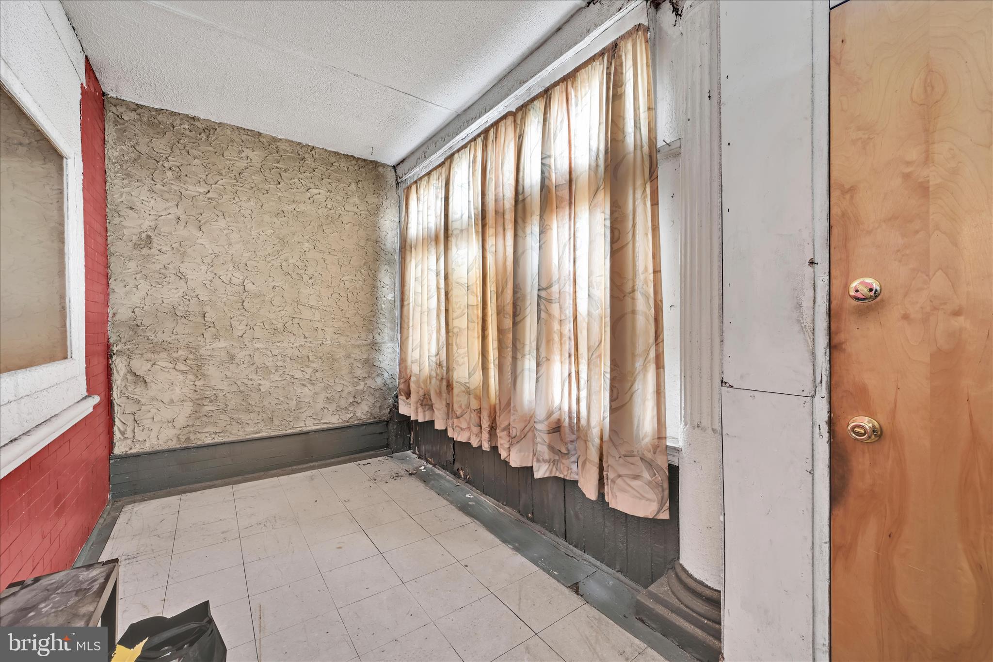 5714 HADFIELD STREET