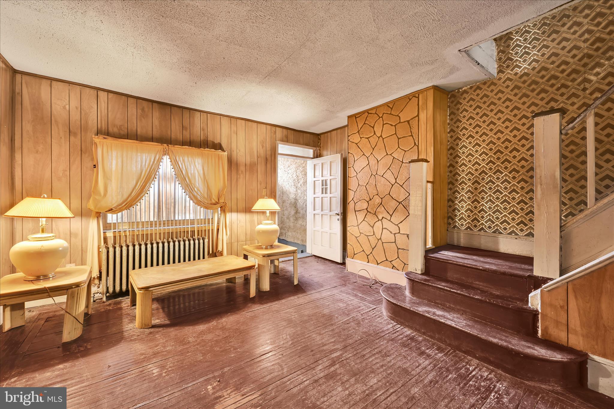 5714 HADFIELD STREET