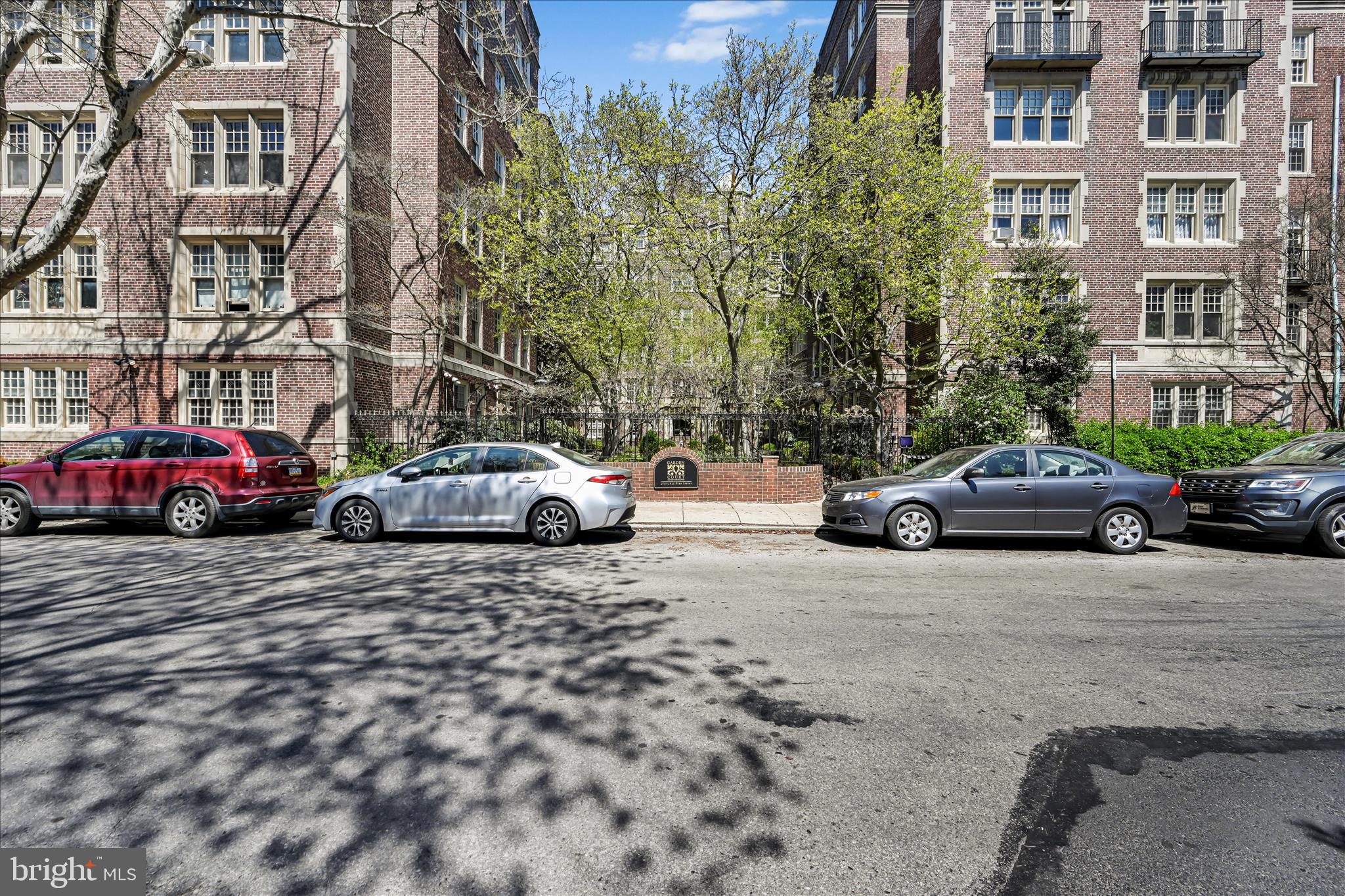 4637 PINE STREET 00 D306